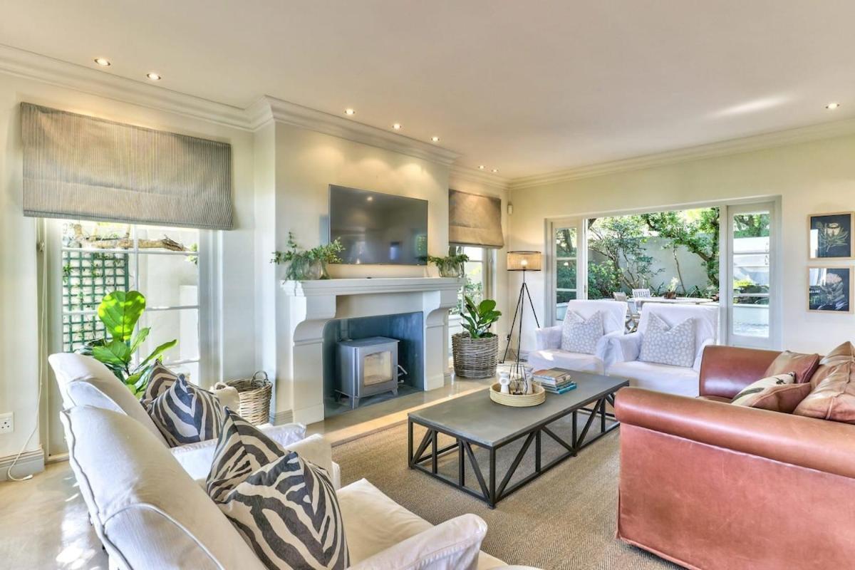 Lush Family Home In Prestigious Area Città del Capo Esterno foto
