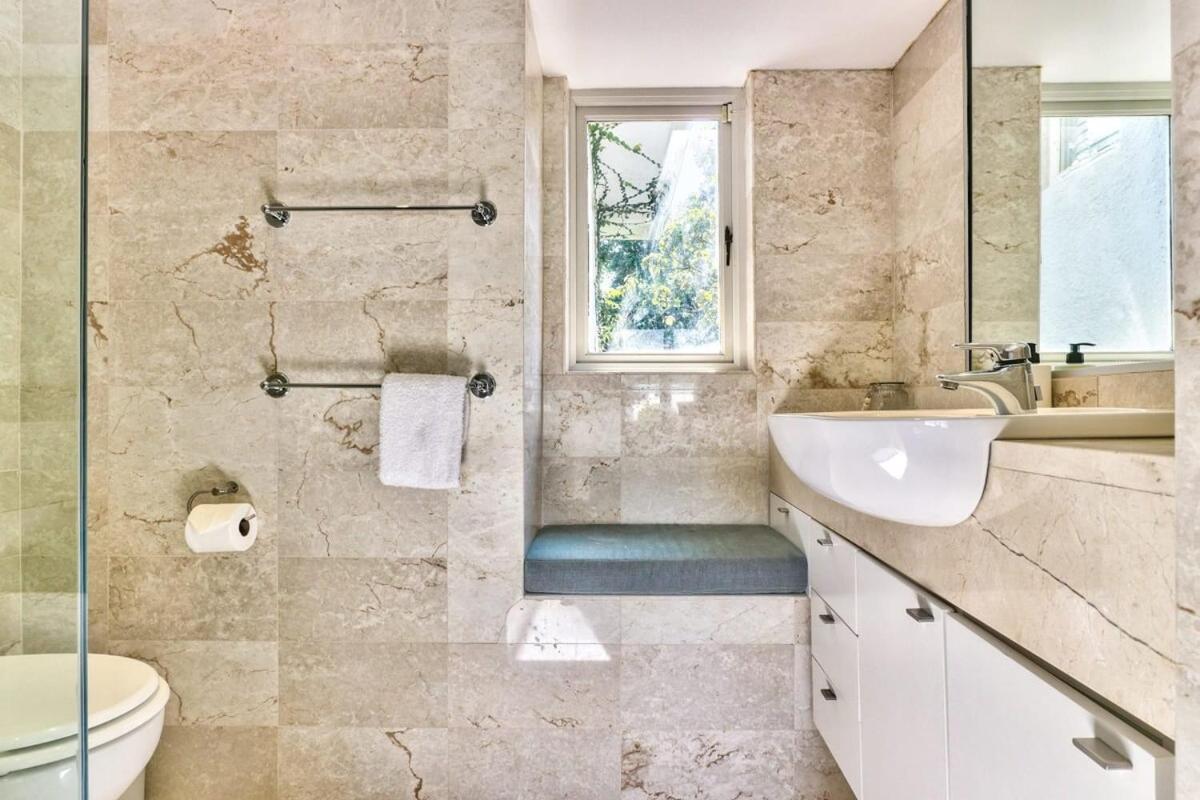 Lush Family Home In Prestigious Area Città del Capo Esterno foto